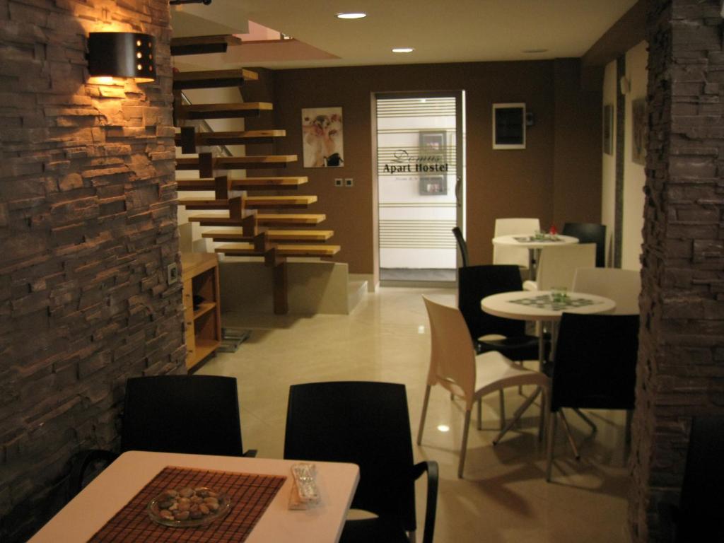 Domus Aparthotel Скопье Экстерьер фото