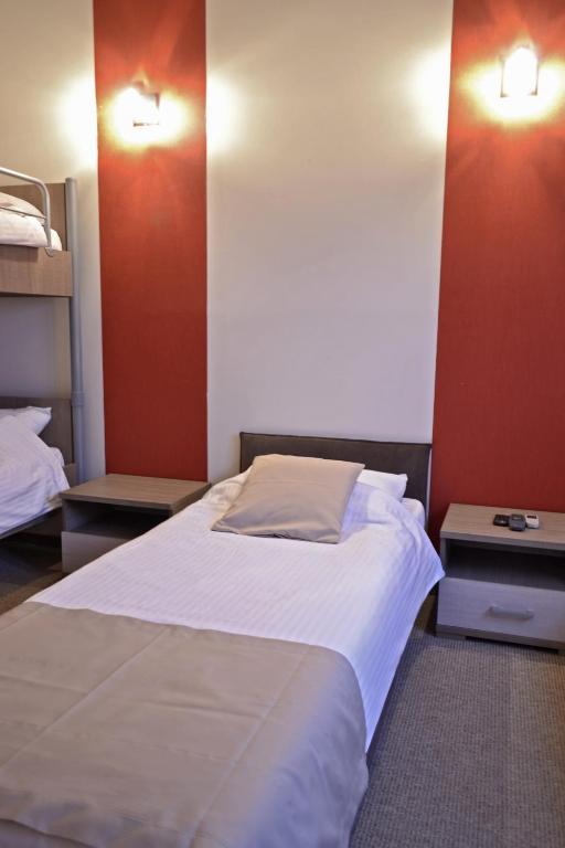 Domus Aparthotel Скопье Экстерьер фото